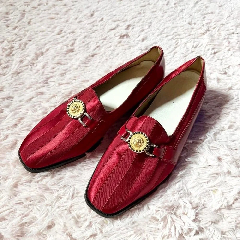 Vintage Giorgio Brutini Medallion Lions Head Satin Loafers Mens 9 Leather Sole
